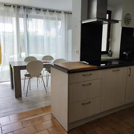 3 Pieces Avec Climatisation, Piscine Et Parking Prive A 500m Des Plages - Fr-1-776-128 Apartman Argelès-sur-Mer
